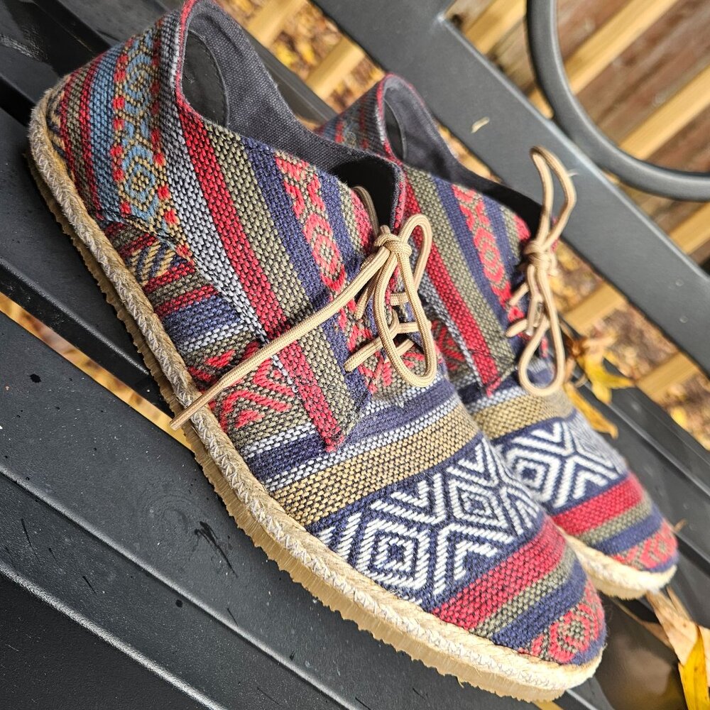 Patara Mai Nomad Aztec woven cork men’s shoe, size 8, multi colored.